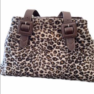 LIZ CLAIBORNE FAUX FUR LEOPARD PRINT PURSE